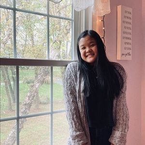 Thrifted Grey Knitted Cardigan